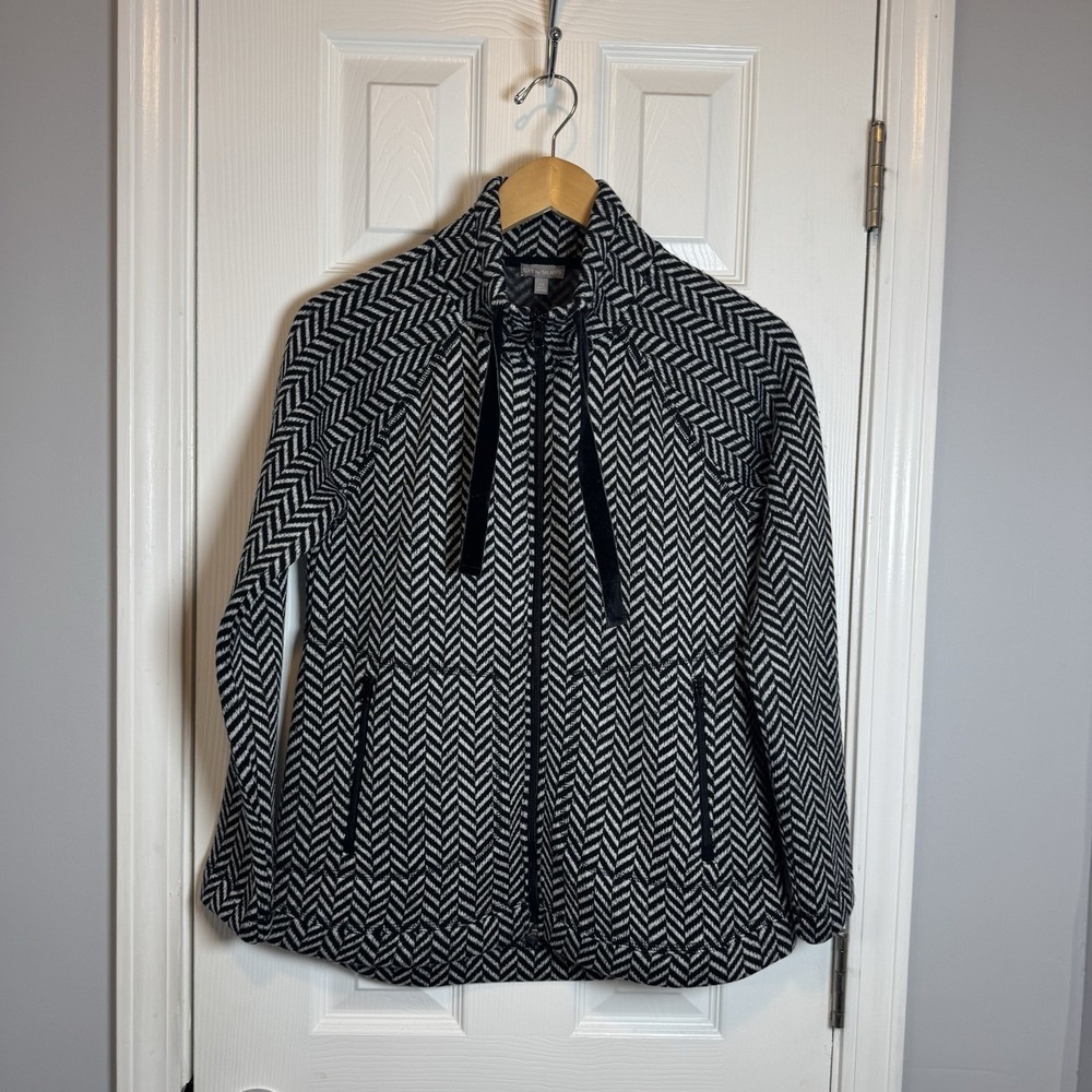 T By Talbots Herringbone Chevron Fleece Jacket Women's XS Long Sleeve Zip Black